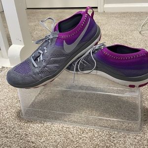 Nike Focus Flyknit sneakers, size 8